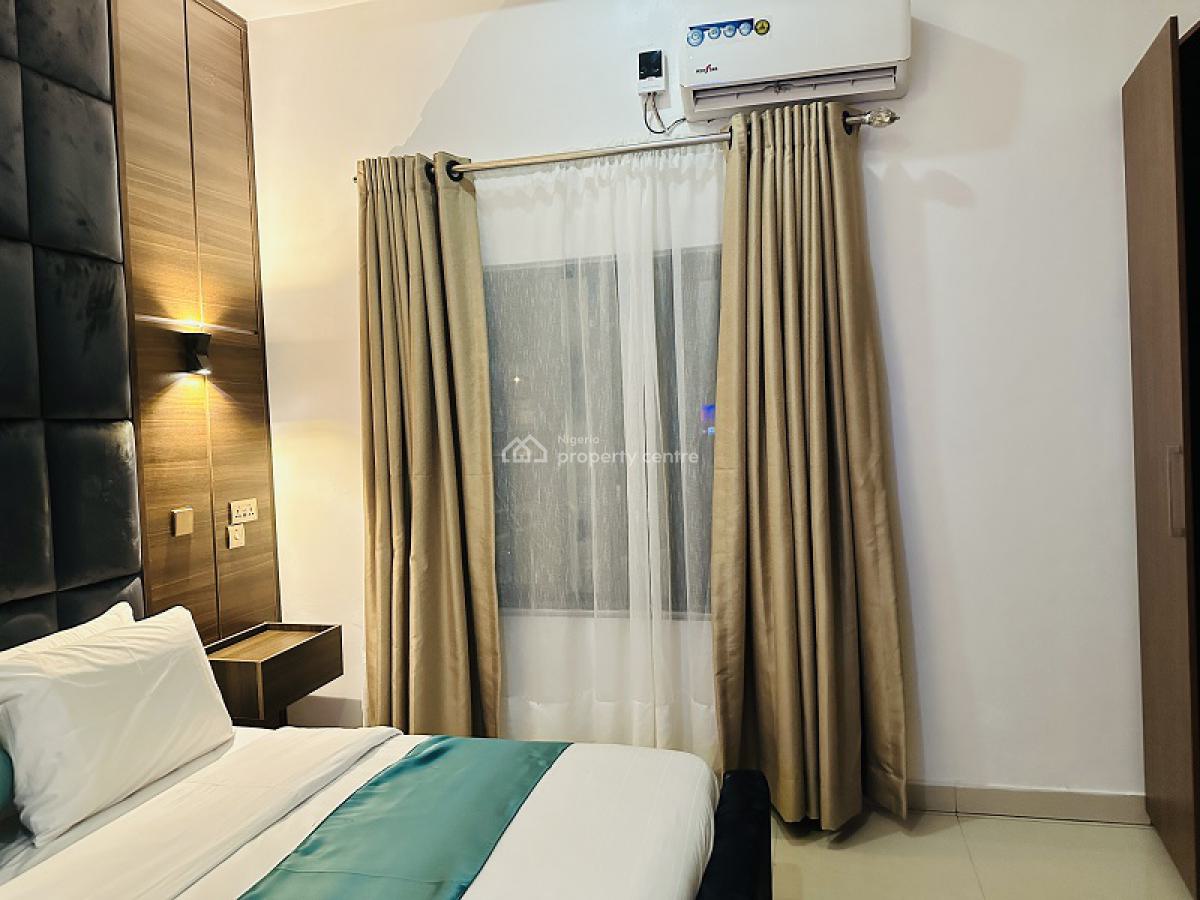 Nicely Furnished 1 Bedroom Apartment, Lekki Phase 1, Lekki, Lagos, Flat / Apartment Short Let