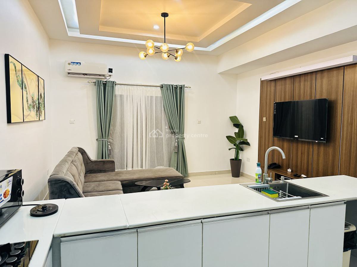 Nicely Furnished 1 Bedroom Apartment, Lekki Phase 1, Lekki, Lagos, Flat / Apartment Short Let