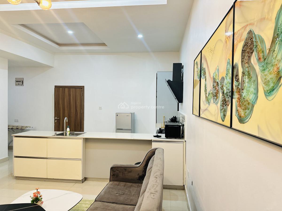 Nicely Furnished 1 Bedroom Apartment, Lekki Phase 1, Lekki, Lagos, Flat / Apartment Short Let