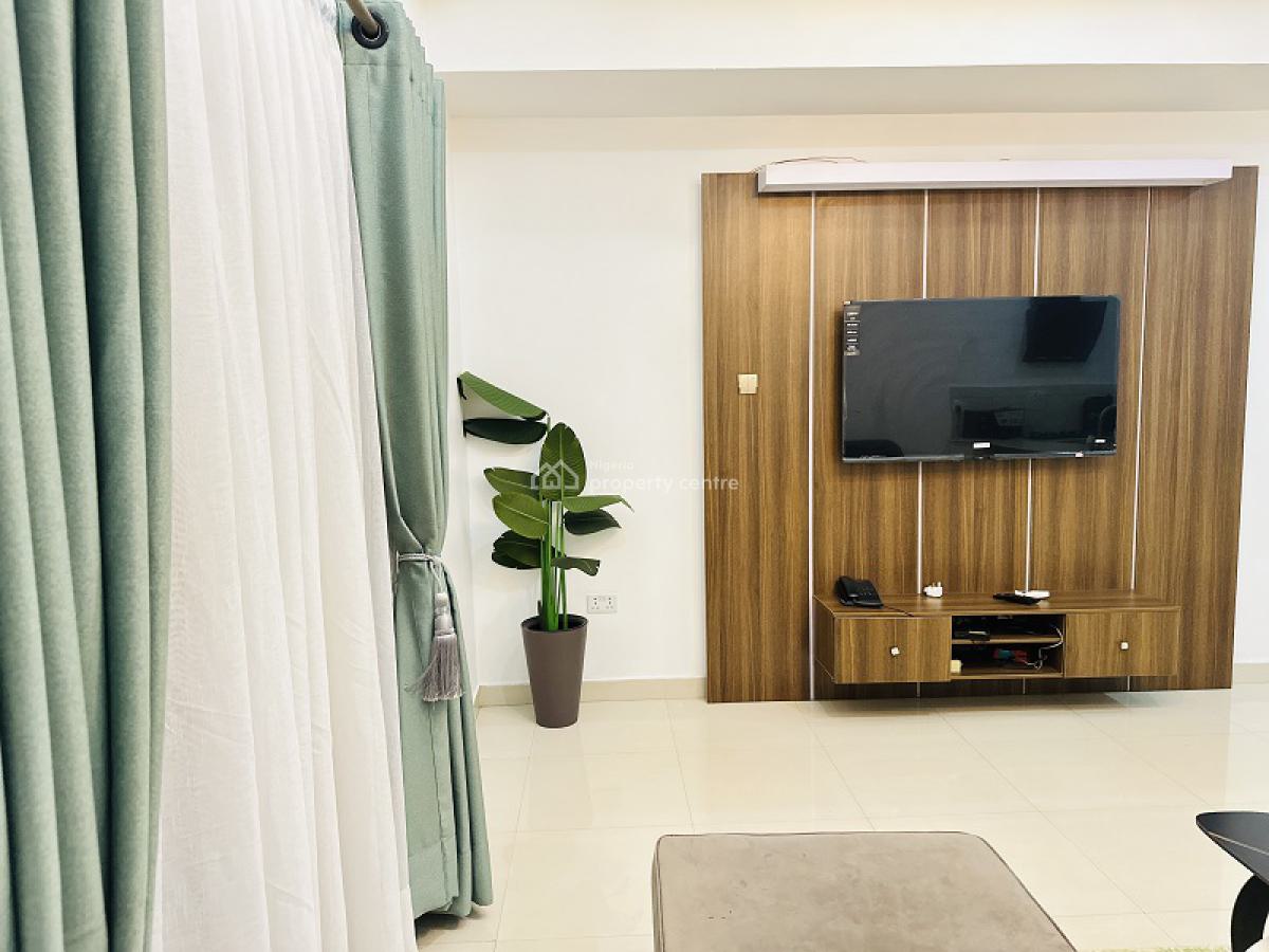 Nicely Furnished 1 Bedroom Apartment, Lekki Phase 1, Lekki, Lagos, Flat / Apartment Short Let