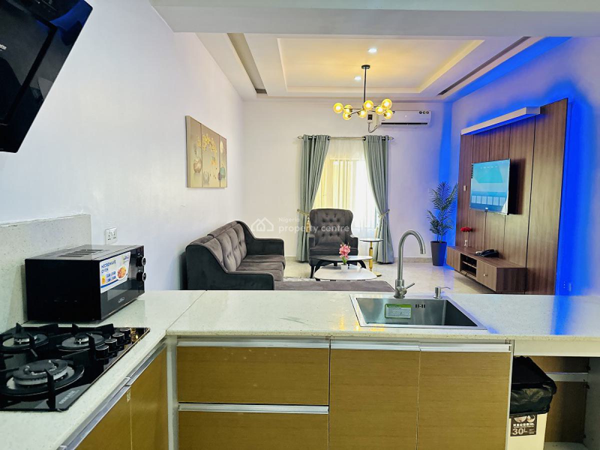 Nicely Furnished 1 Bedroom Apartment, Lekki Phase 1, Lekki, Lagos, Flat / Apartment Short Let