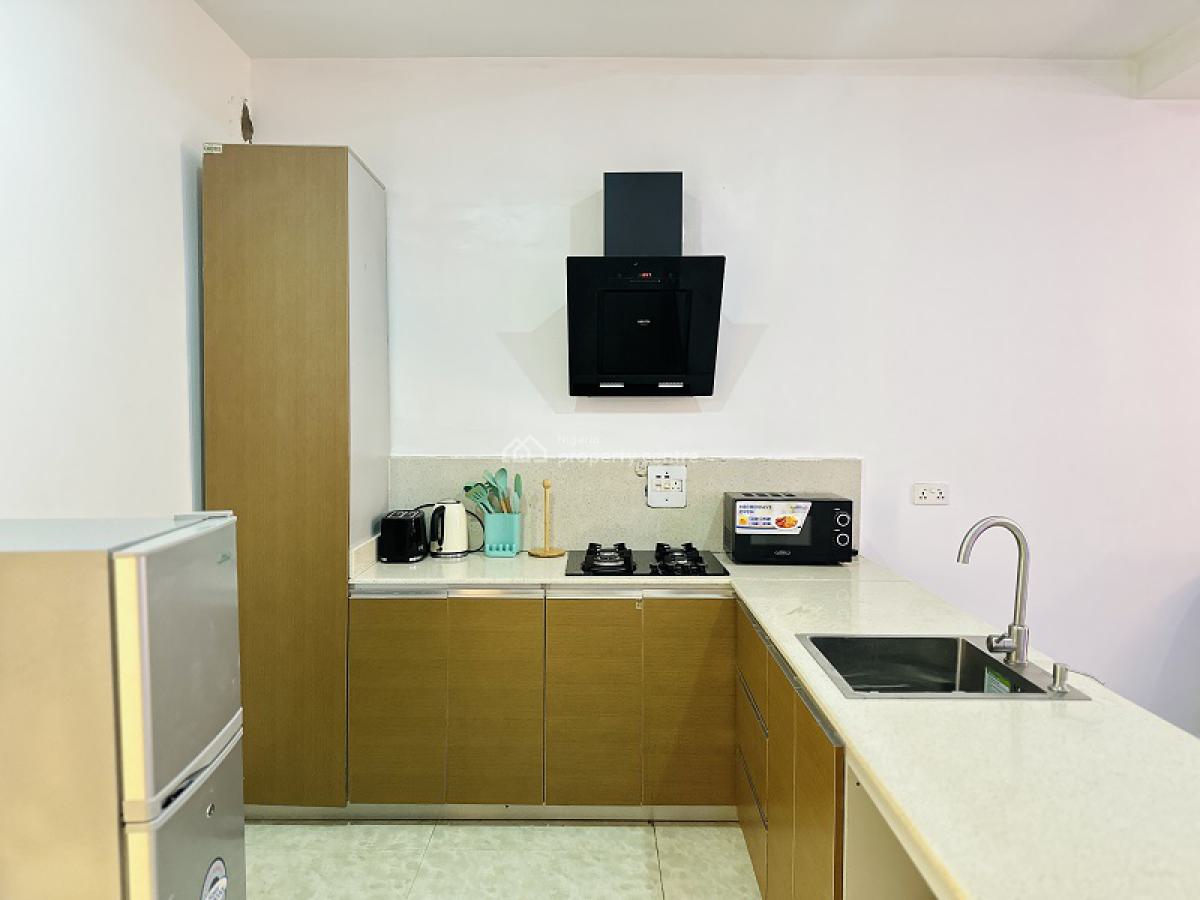 Nicely Furnished 1 Bedroom Apartment, Lekki Phase 1, Lekki, Lagos, Flat / Apartment Short Let