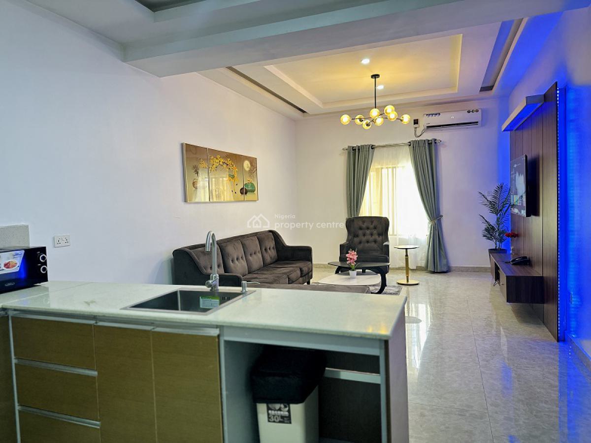 Nicely Furnished 1 Bedroom Apartment, Lekki Phase 1, Lekki, Lagos, Flat / Apartment Short Let