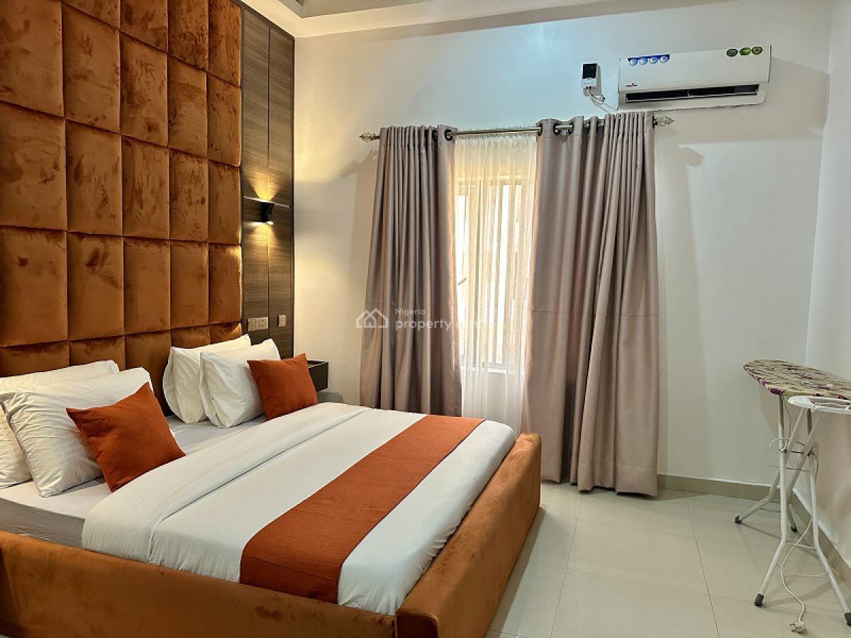 Nicely Furnished 1 Bedroom Apartment, Lekki Phase 1, Lekki, Lagos, Flat / Apartment Short Let
