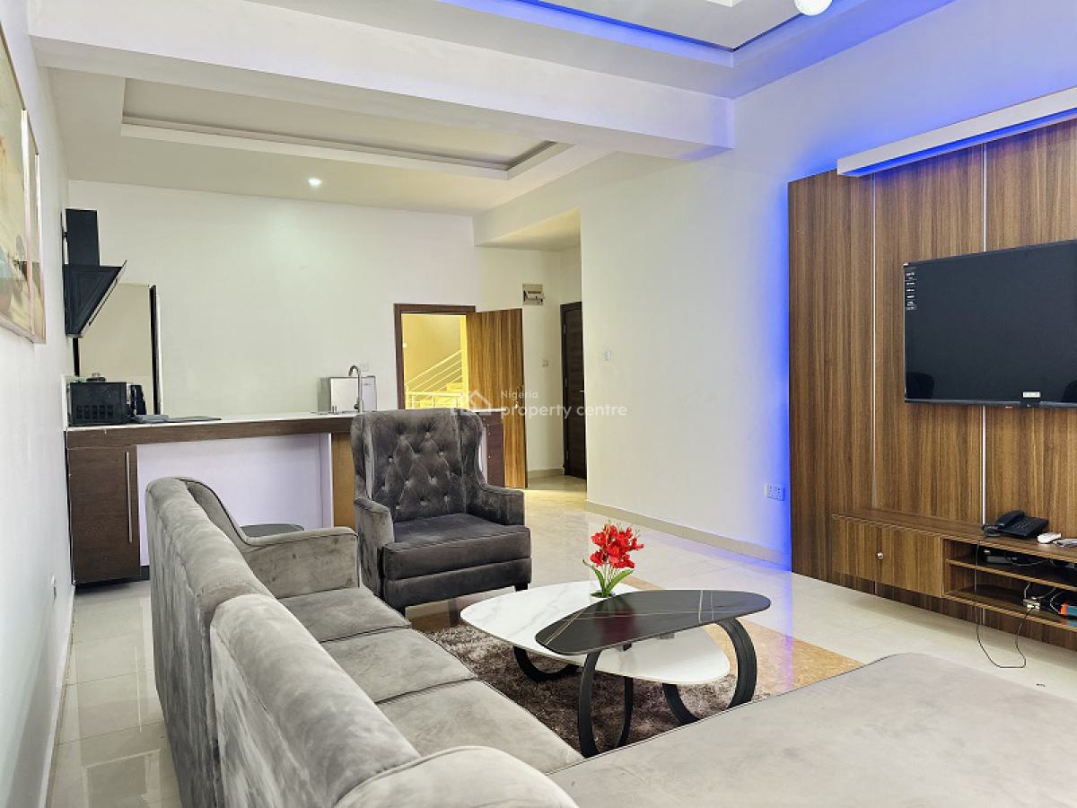 Nicely Furnished 1 Bedroom Apartment, Lekki Phase 1, Lekki, Lagos, Flat / Apartment Short Let
