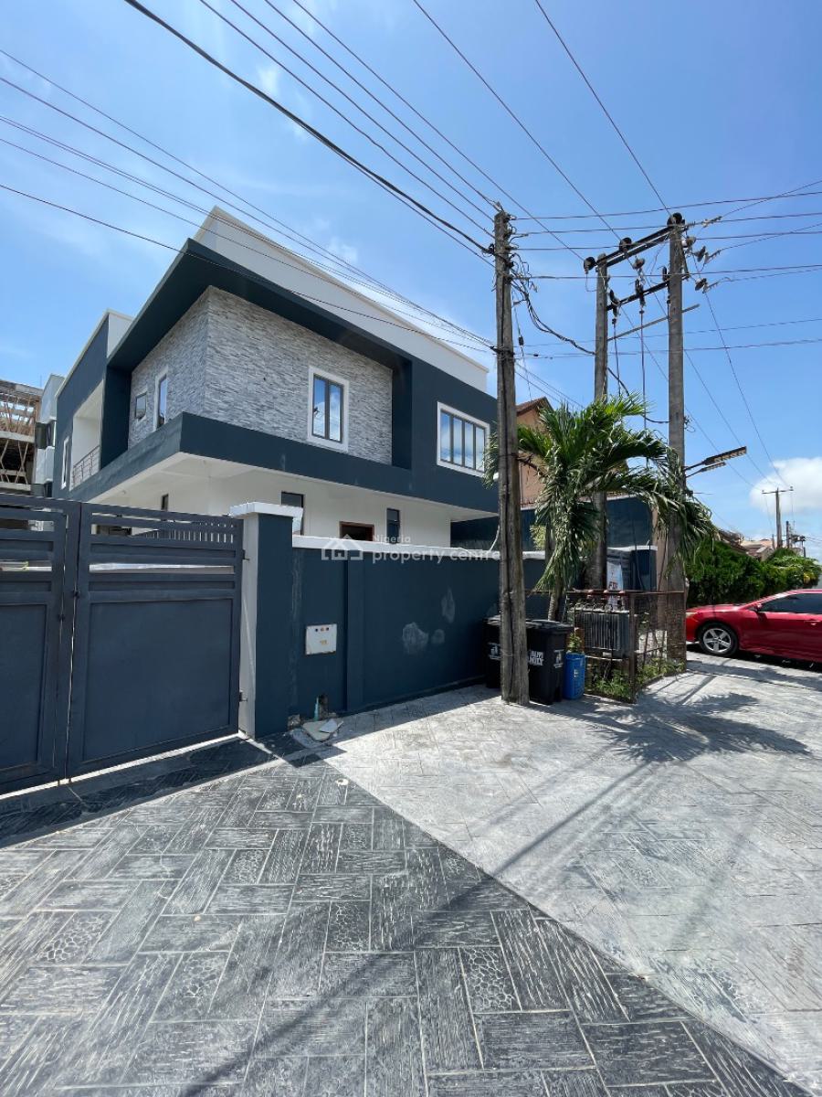 Spacious 5 Bedroom Fully Detached Duplex with Bq, Lekki Phase 1, Lekki, Lagos, Detached Duplex for Sale