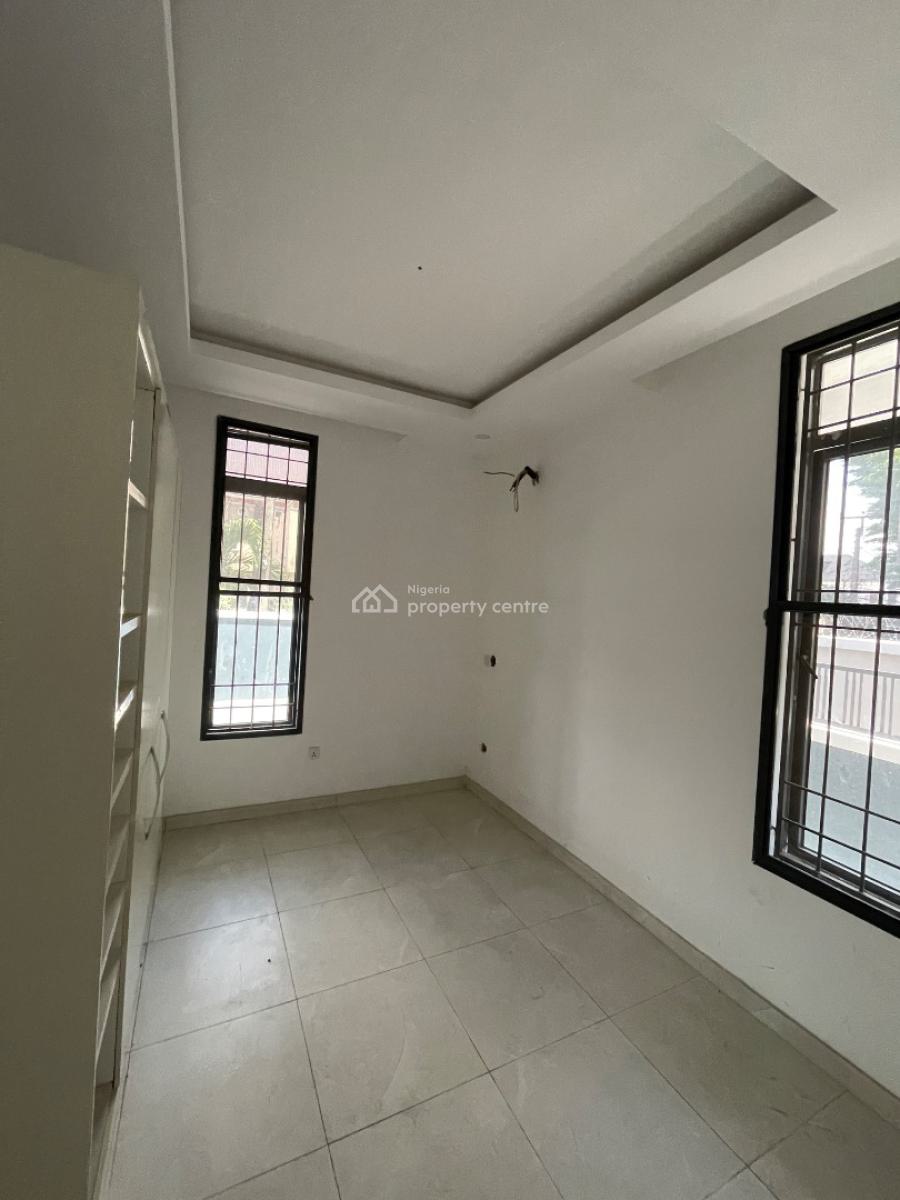 Spacious 5 Bedroom Fully Detached Duplex with Bq, Lekki Phase 1, Lekki, Lagos, Detached Duplex for Sale