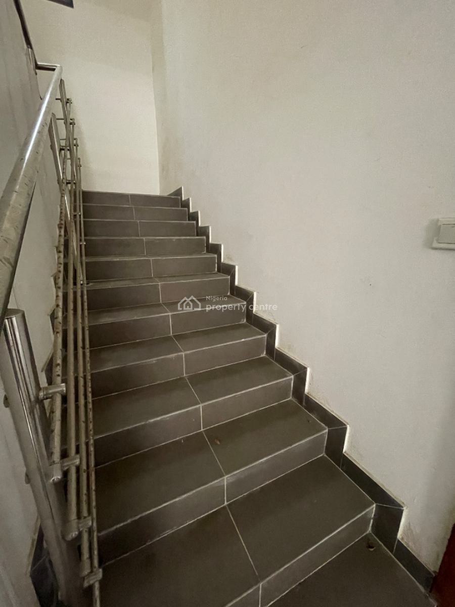 Spacious 5 Bedroom Fully Detached Duplex with Bq, Lekki Phase 1, Lekki, Lagos, Detached Duplex for Sale