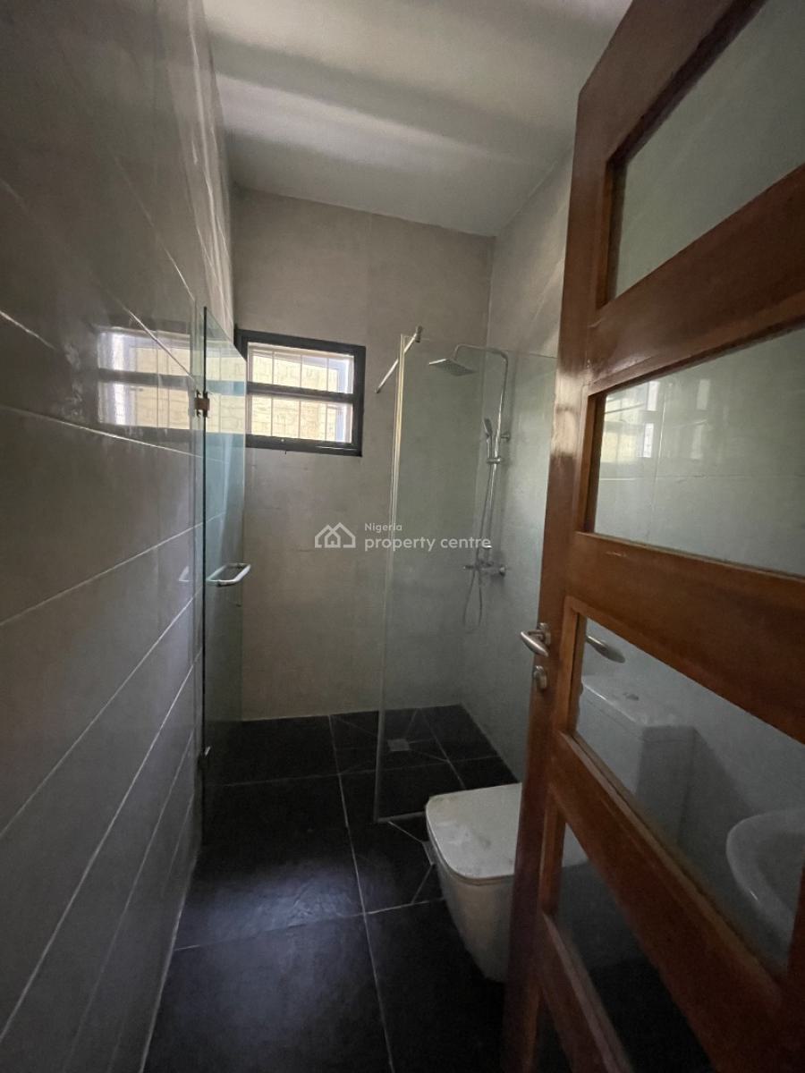 Spacious 5 Bedroom Fully Detached Duplex with Bq, Lekki Phase 1, Lekki, Lagos, Detached Duplex for Sale