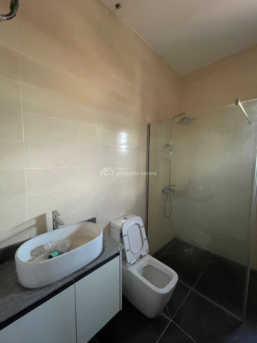 Spacious 5 Bedroom Fully Detached Duplex with Bq, Lekki Phase 1, Lekki, Lagos, Detached Duplex for Sale