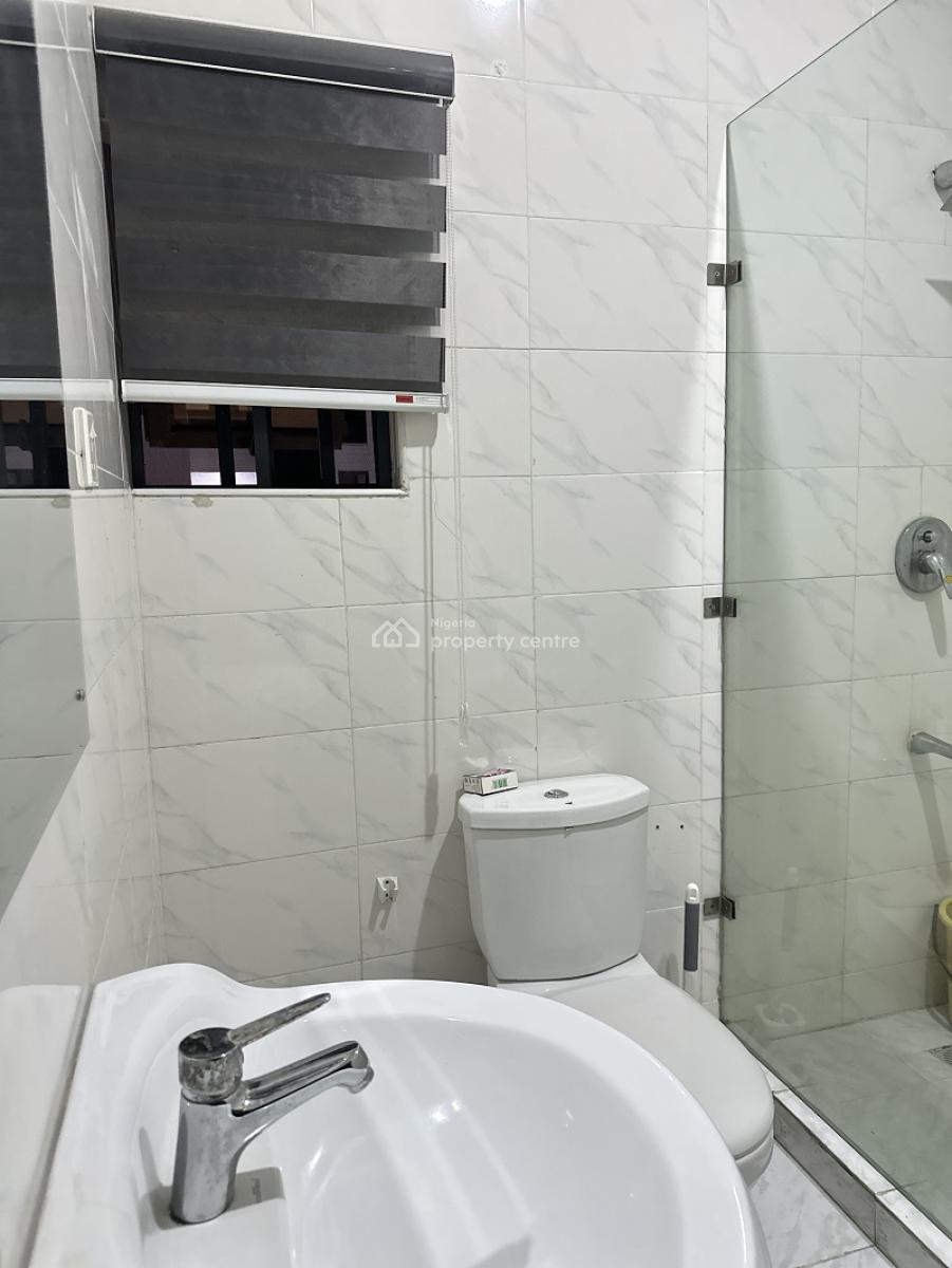 Nicely Furnished 1 Bedroom Apartment, Lekki Phase 1, Lekki, Lagos, Flat / Apartment Short Let