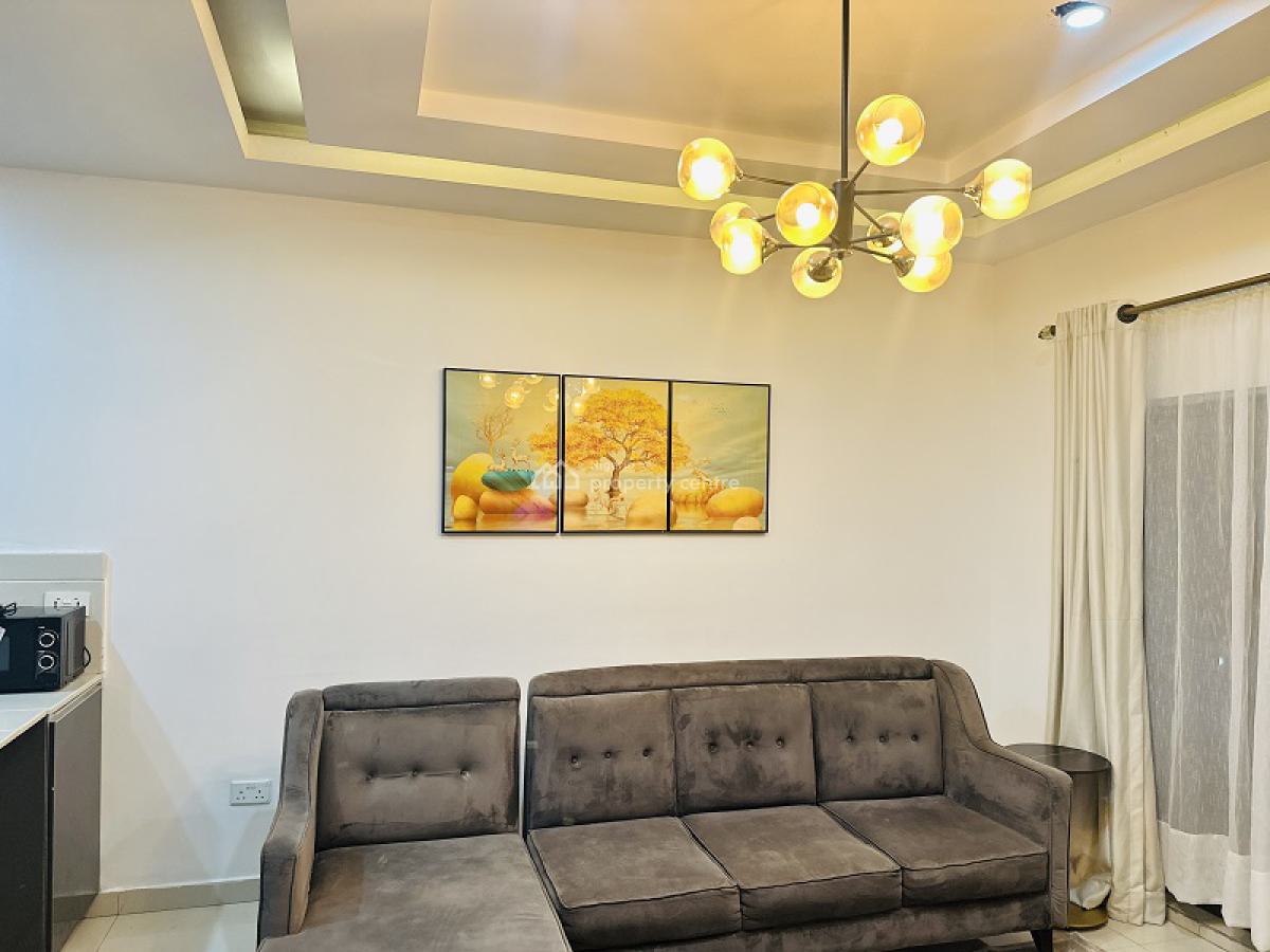 Nicely Furnished 1 Bedroom Apartment, Lekki Phase 1, Lekki, Lagos, Flat / Apartment Short Let