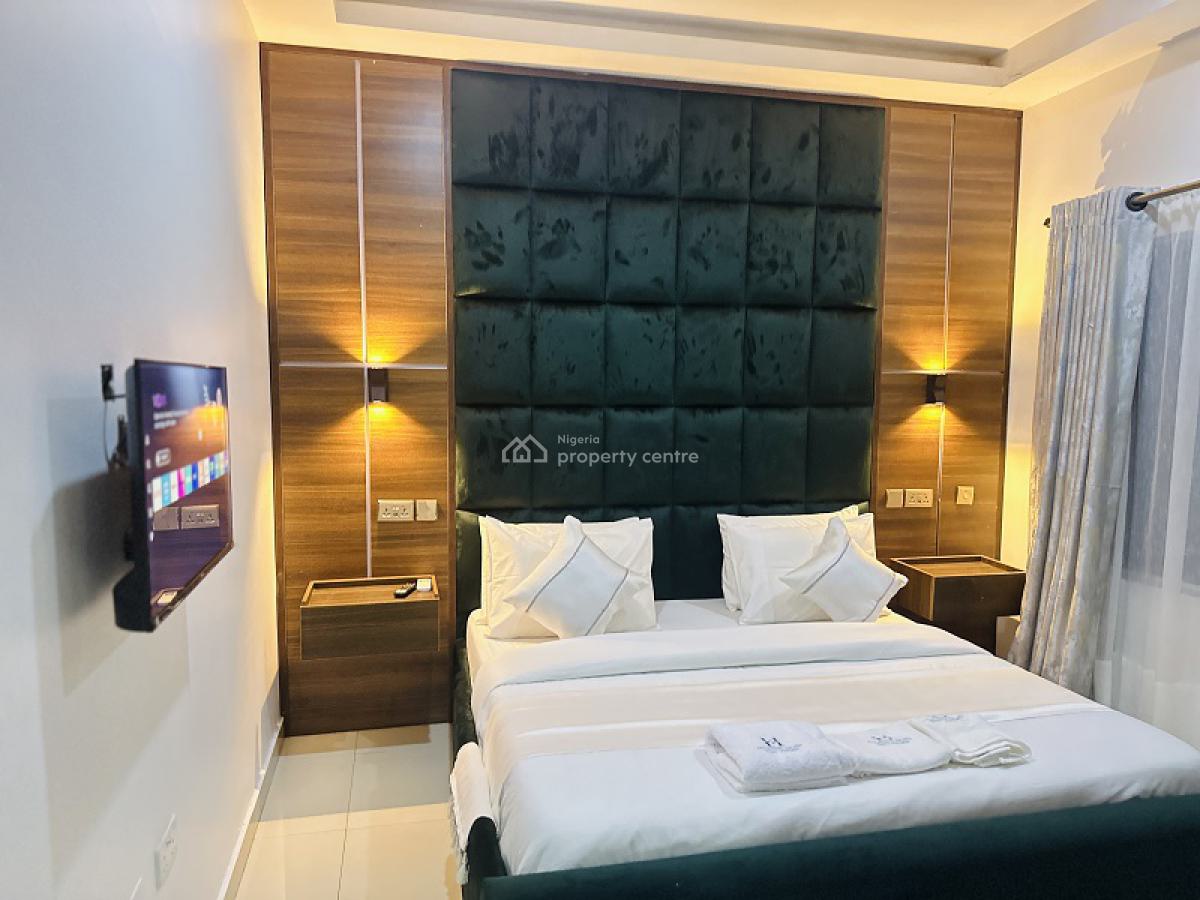 Nicely Furnished 1 Bedroom Apartment, Lekki Phase 1, Lekki, Lagos, Flat / Apartment Short Let