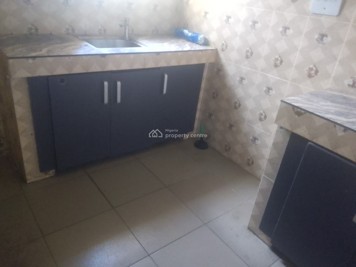 Spacious Luxury 2 Bedroom Flat with Excellent Features, Temidoyo Estate, Ogombo, Ajah, Lagos, Flat / Apartment for Rent