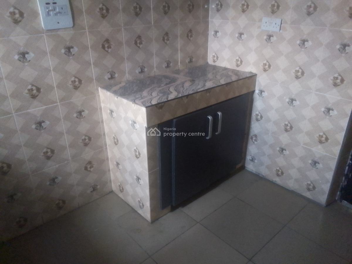 Spacious Luxury 2 Bedroom Flat with Excellent Features, Temidoyo Estate, Ogombo, Ajah, Lagos, Flat / Apartment for Rent
