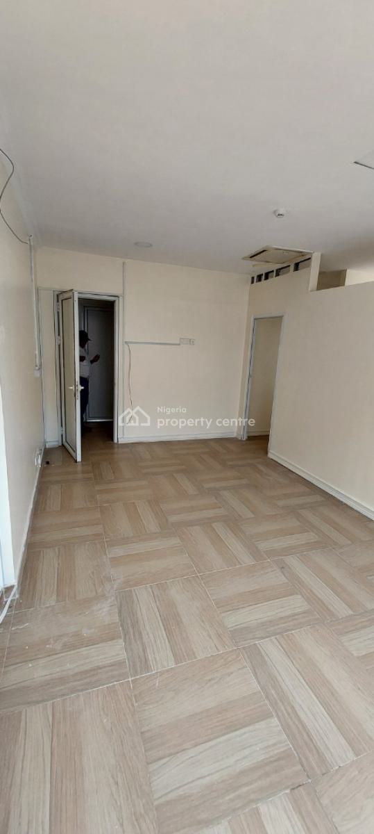 115sqm Commercial Office Space, First Floor, Lekki Epe Expressway, Igbo Efon, Lekki, Lagos, Office Space for Rent