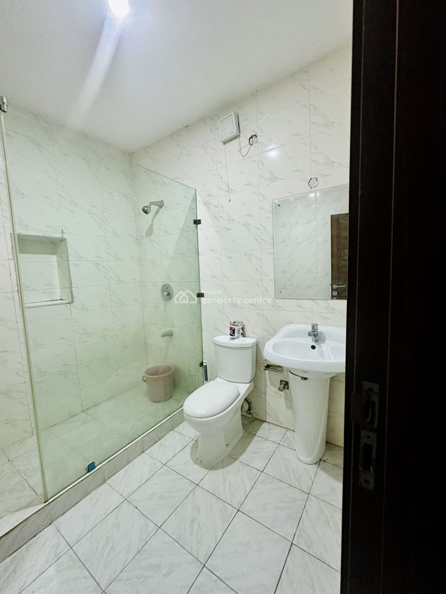Nicely Furnished 1 Bedroom Apartment, Lekki Phase 1, Lekki, Lagos, Flat / Apartment Short Let