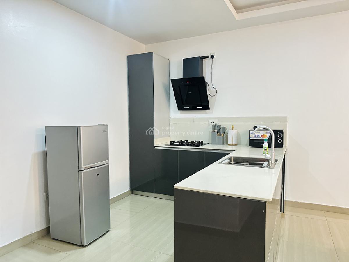 Nicely Furnished 1 Bedroom Apartment, Lekki Phase 1, Lekki, Lagos, Flat / Apartment Short Let