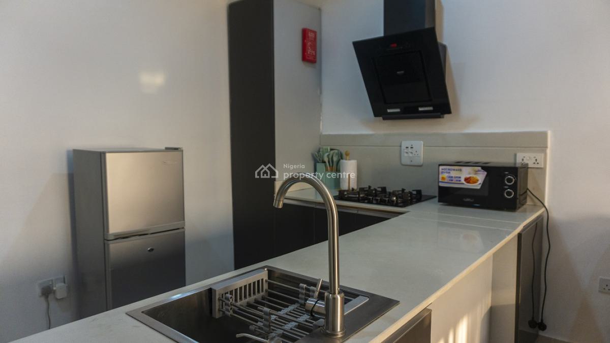 Nicely Furnished 1 Bedroom Apartment, Lekki Phase 1, Lekki, Lagos, Flat / Apartment Short Let