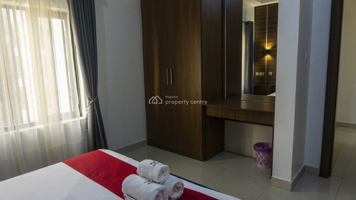 Nicely Furnished 1 Bedroom Apartment, Lekki Phase 1, Lekki, Lagos, Flat / Apartment Short Let