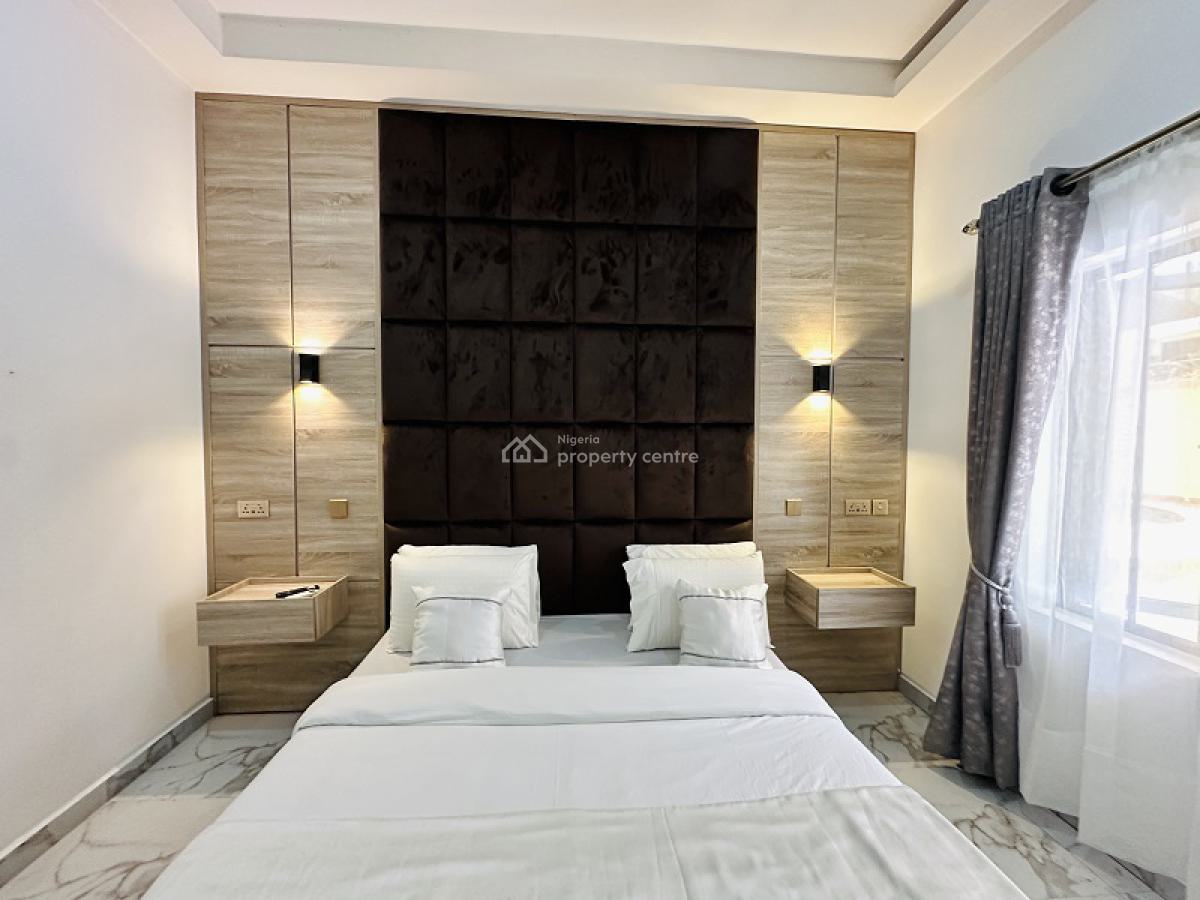 Nicely Furnished 2 Bedroom Apartment, Lekki Phase 1, Lekki, Lagos, Flat / Apartment Short Let
