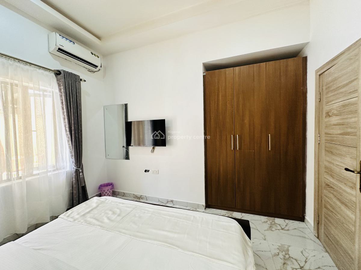 Nicely Furnished 2 Bedroom Apartment, Lekki Phase 1, Lekki, Lagos, Flat / Apartment Short Let