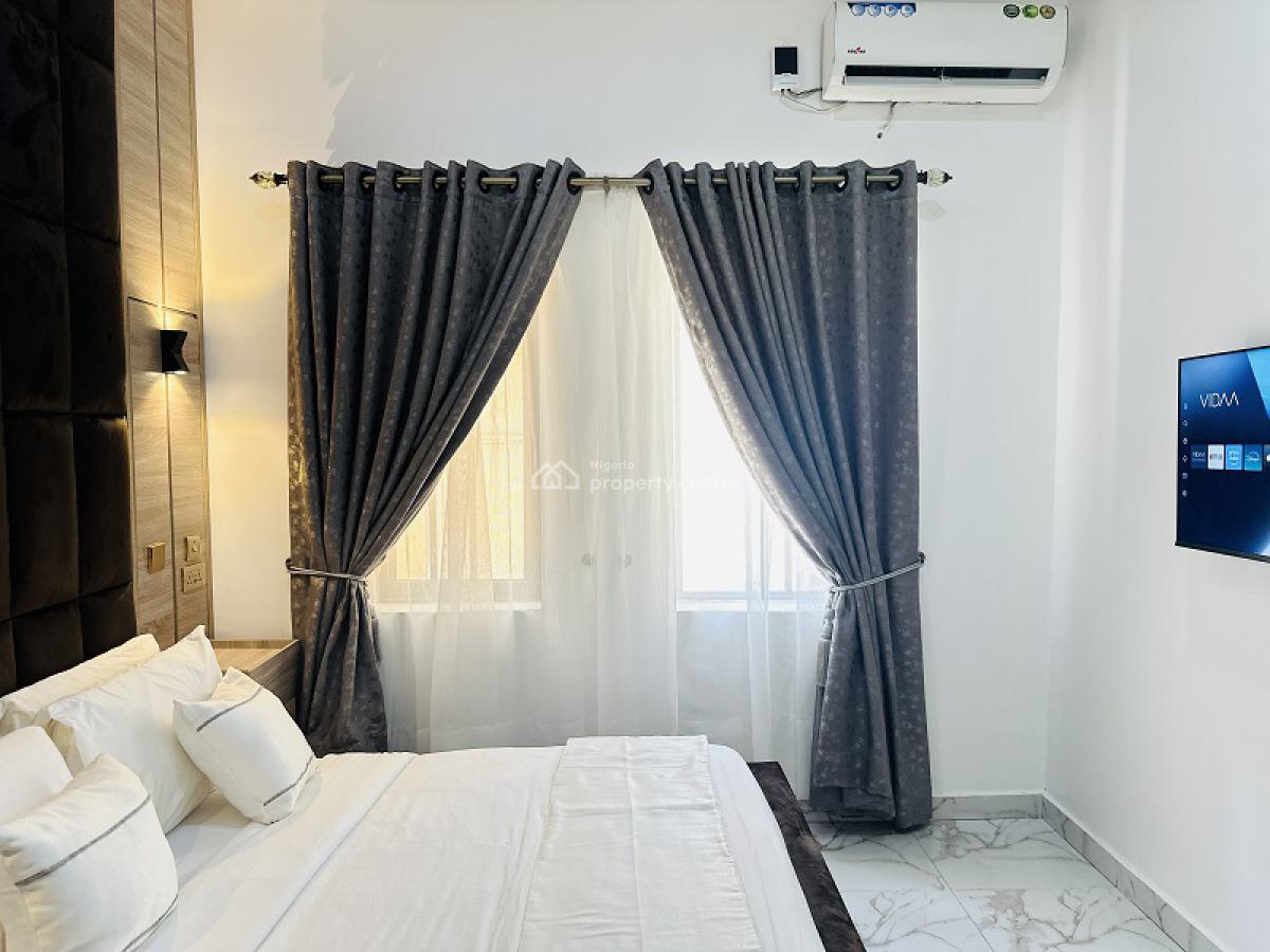 Nicely Furnished 2 Bedroom Apartment, Lekki Phase 1, Lekki, Lagos, Flat / Apartment Short Let
