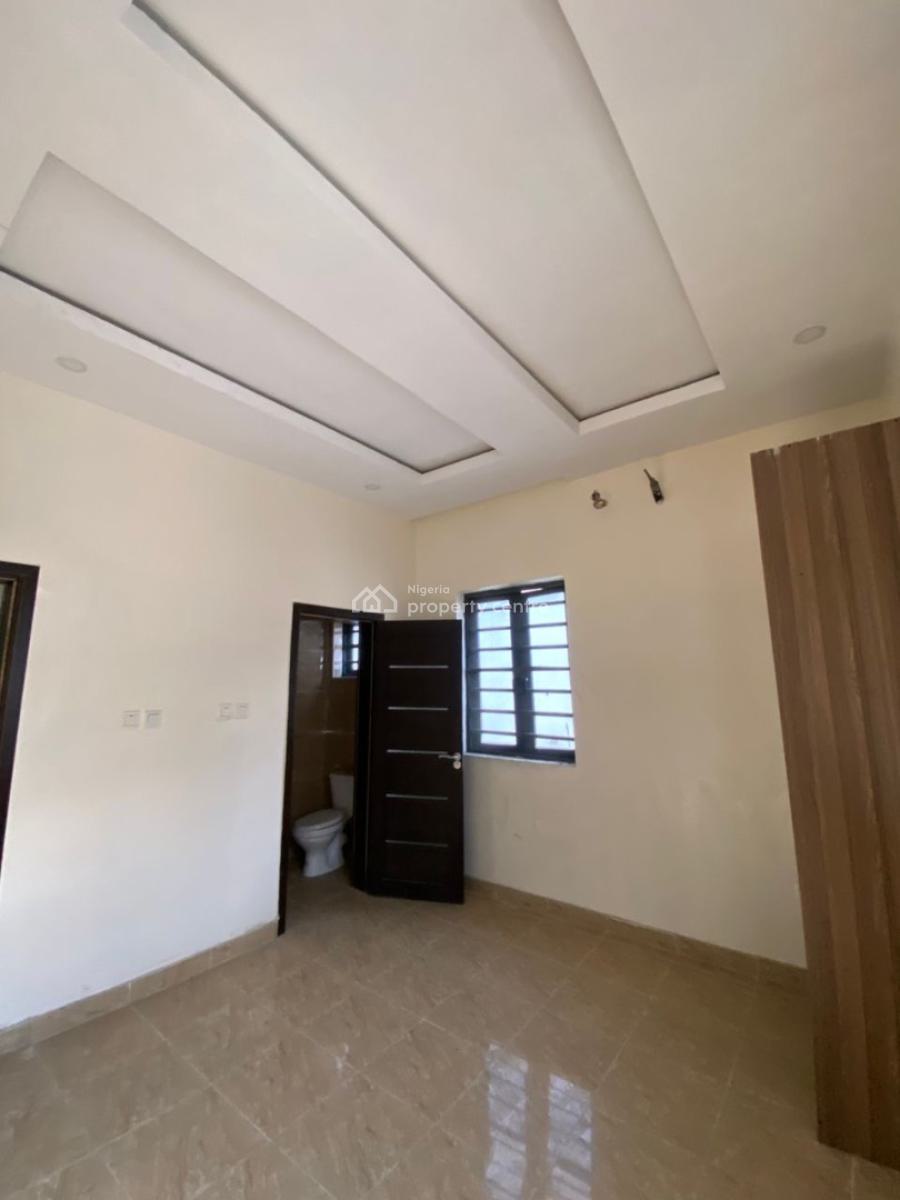 Luxury and Spacious with a B Q, Idado, Lekki, Lagos, Semi-detached Duplex for Rent