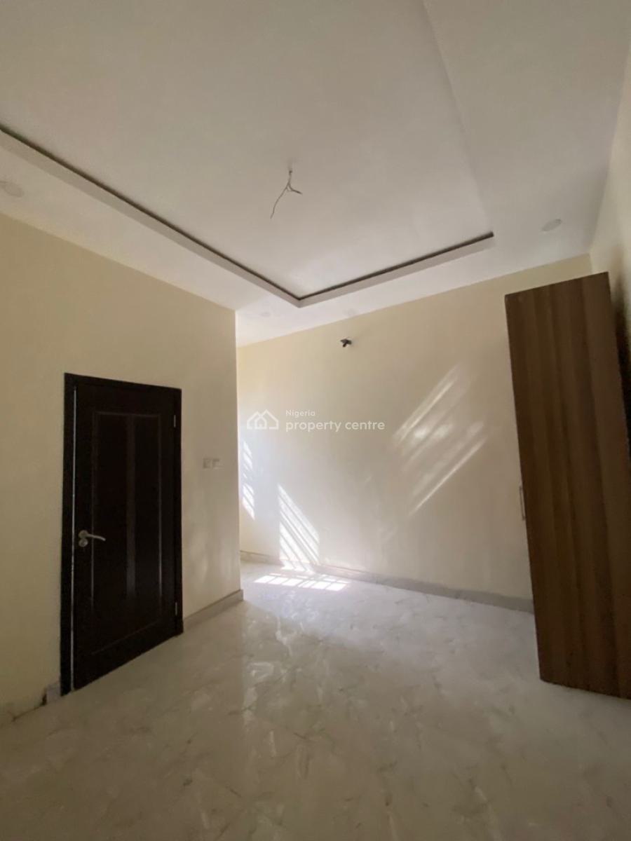 Luxury and Spacious with a B Q, Idado, Lekki, Lagos, Semi-detached Duplex for Rent