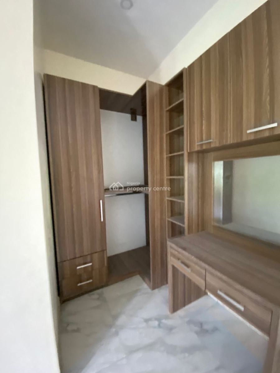 Luxury and Spacious with a B Q, Idado, Lekki, Lagos, Semi-detached Duplex for Rent