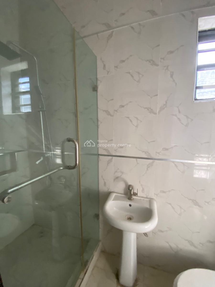 Luxury and Spacious with a B Q, Idado, Lekki, Lagos, Semi-detached Duplex for Rent