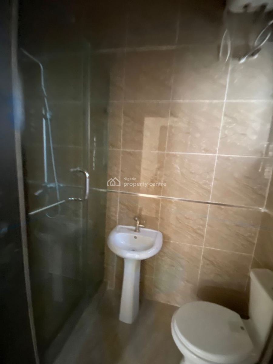 Luxury and Spacious with a B Q, Idado, Lekki, Lagos, Semi-detached Duplex for Rent