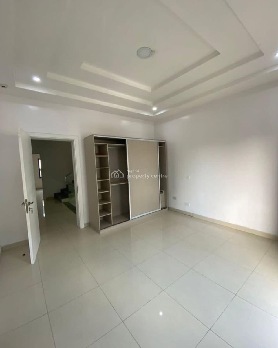 4 Bedroom Terrace Duplex with Bq, Swimming Pool and Rooftop Terrace, Admiralty Road, Lekki Phase 1, Lekki, Lagos, Terraced Duplex for Rent