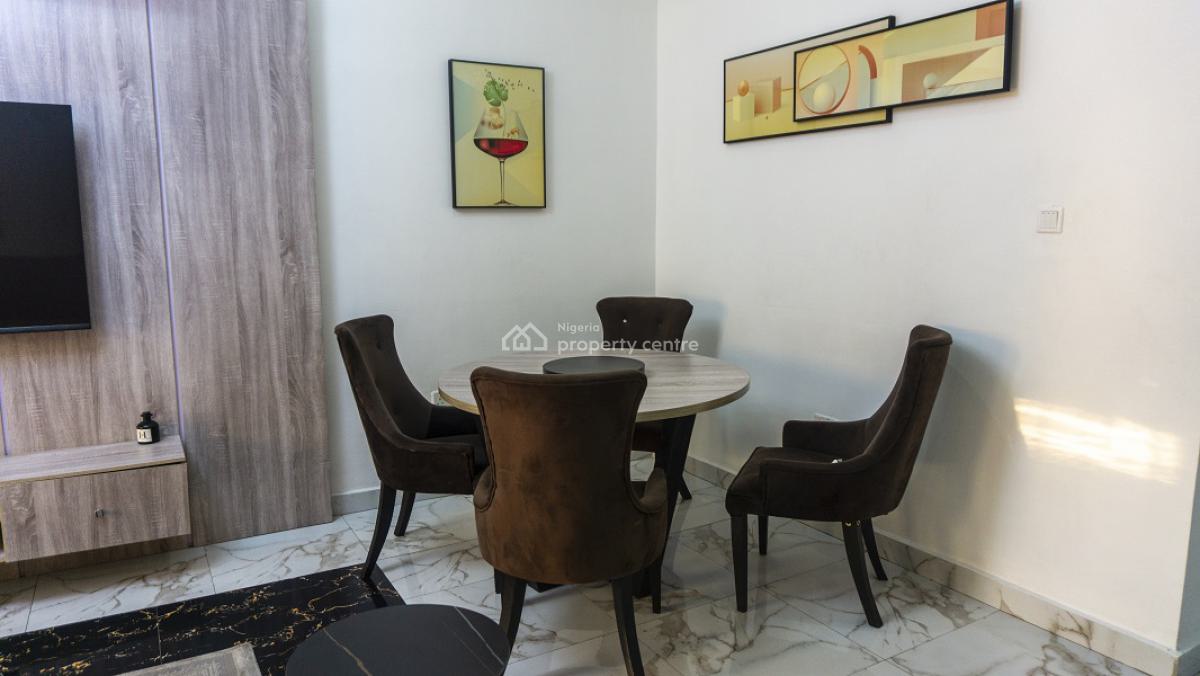 Nicely Furnished 2 Bedroom Apartment, Lekki Phase 1, Lekki, Lagos, Flat / Apartment Short Let