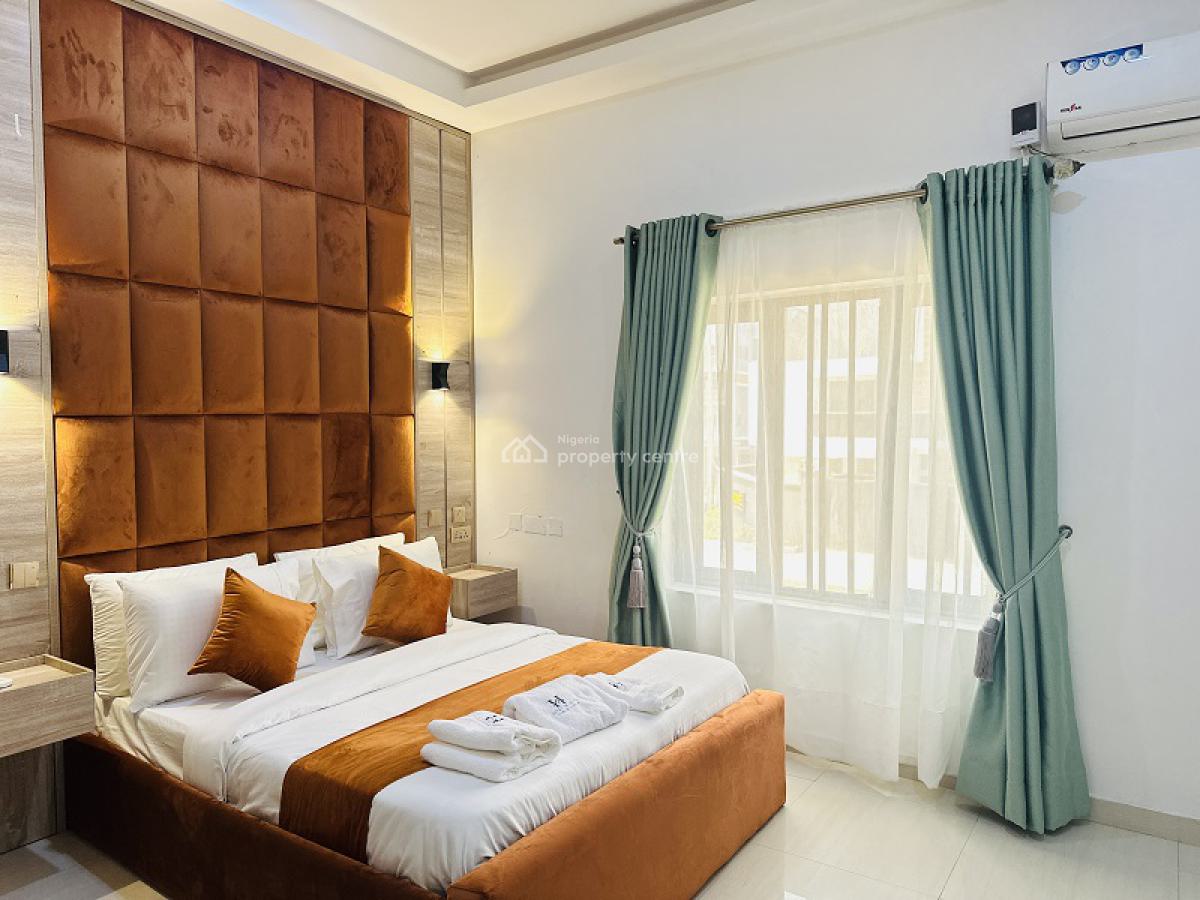 Nicely Furnished 2 Bedroom Apartment, Lekki Phase 1, Lekki, Lagos, Flat / Apartment Short Let