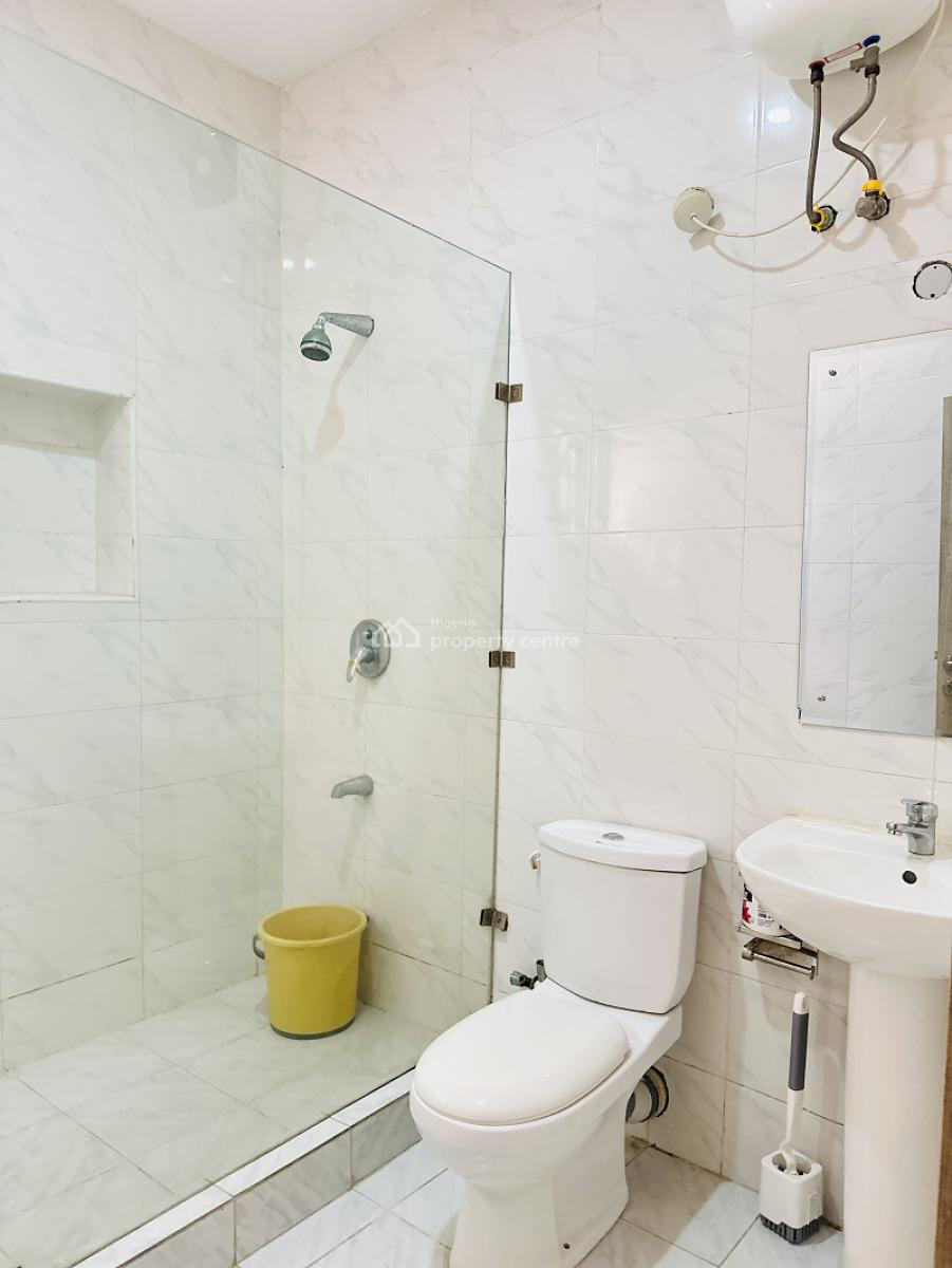 Nicely Furnished 2 Bedroom Apartment, Lekki Phase 1, Lekki, Lagos, Flat / Apartment Short Let