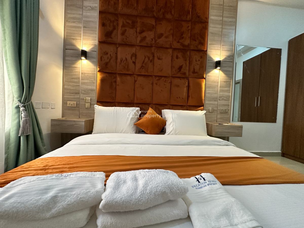 Nicely Furnished 2 Bedroom Apartment, Lekki Phase 1, Lekki, Lagos, Flat / Apartment Short Let
