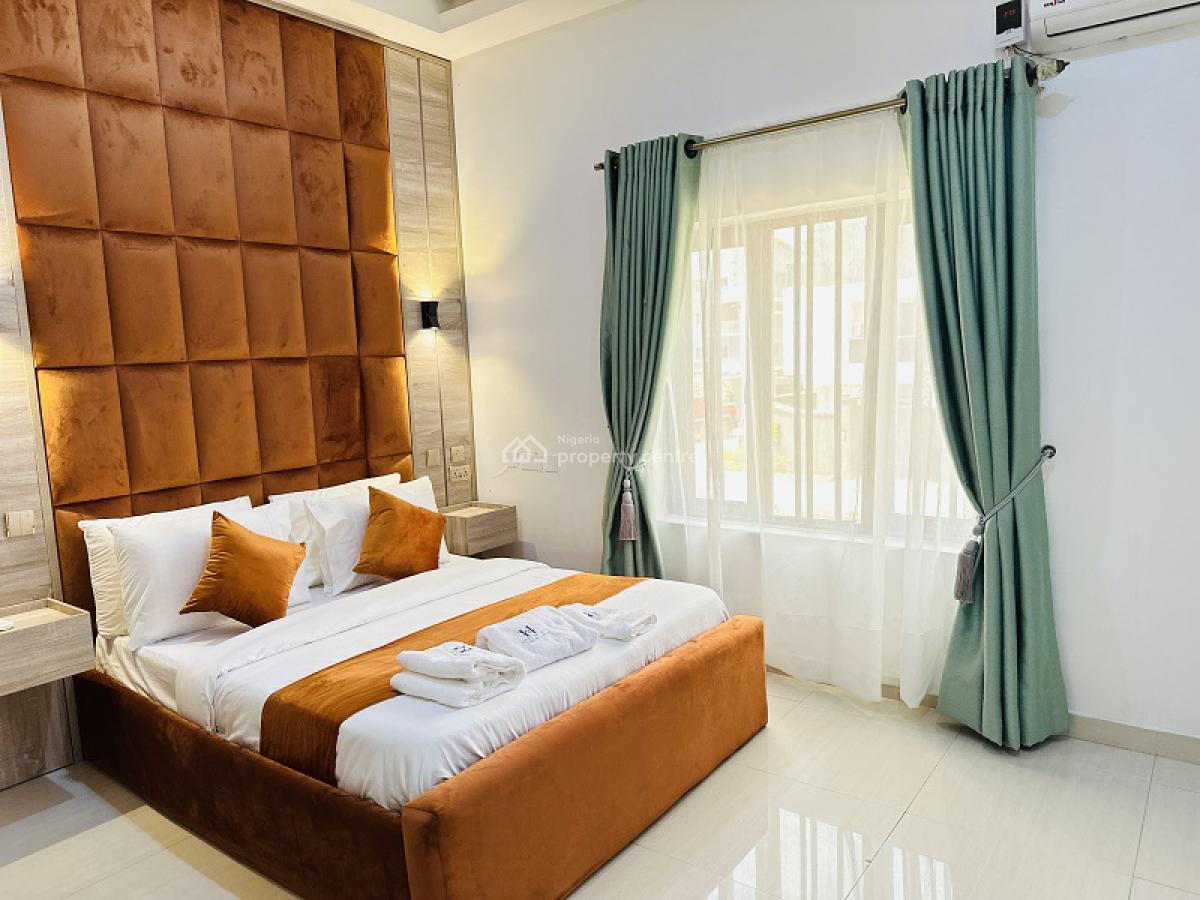 Nicely Furnished 2 Bedroom Apartment, Lekki Phase 1, Lekki, Lagos, Flat / Apartment Short Let