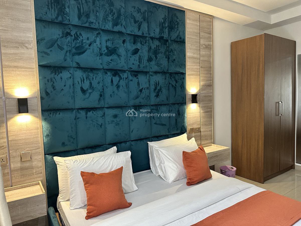 Nicely Furnished 2 Bedroom Apartment, Lekki Phase 1, Lekki, Lagos, Flat / Apartment Short Let