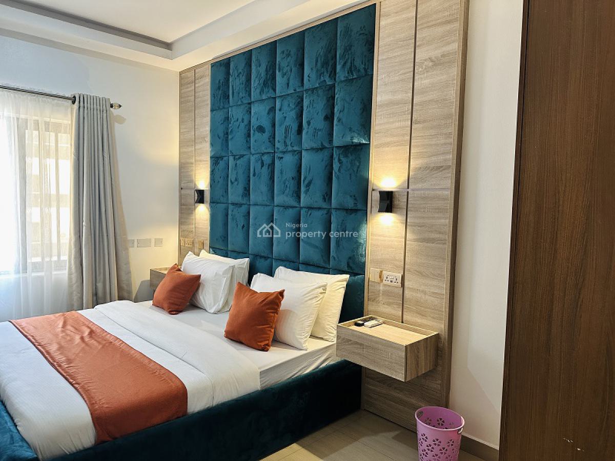 Nicely Furnished 2 Bedroom Apartment, Lekki Phase 1, Lekki, Lagos, Flat / Apartment Short Let