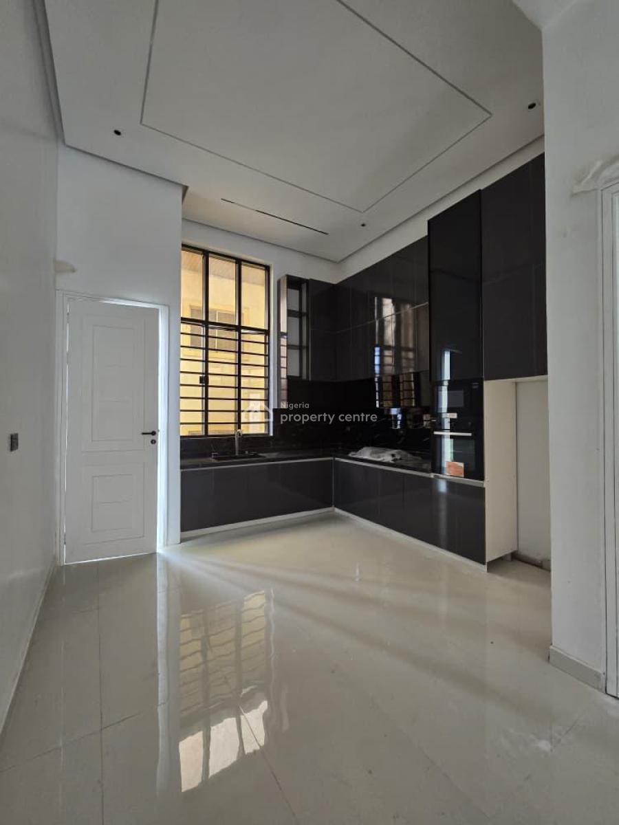 3 Bedroom Apartment with Pool, Lekki Phase 1, Lekki, Lagos, Flat / Apartment for Sale