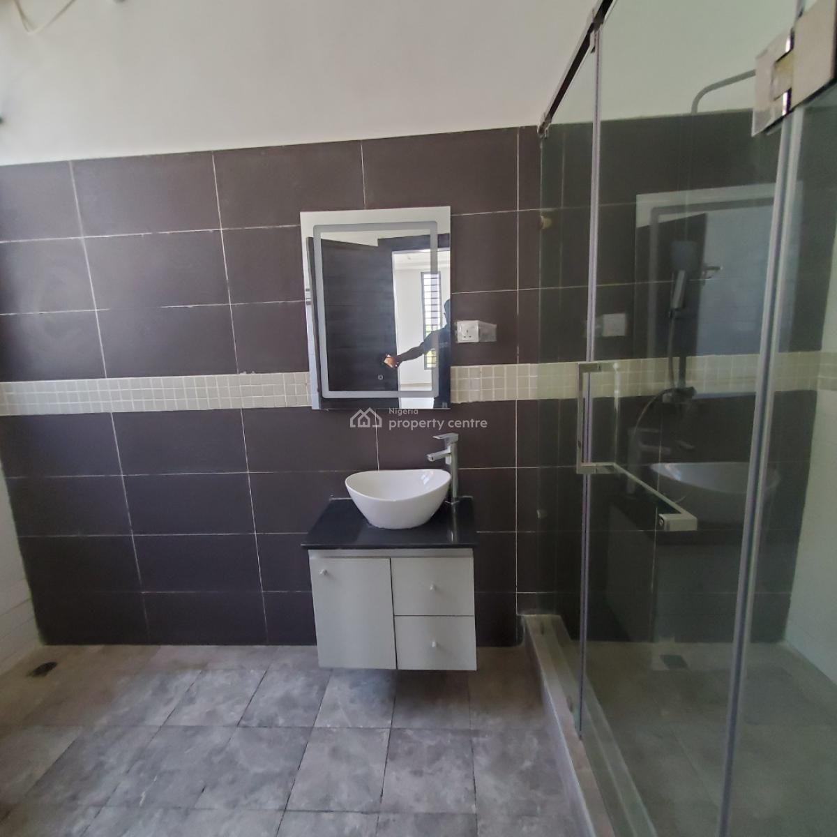 Beautiful 5 Bedroom Duplex with a Pool and a Bq, Osapa, Lekki, Lagos, House for Sale