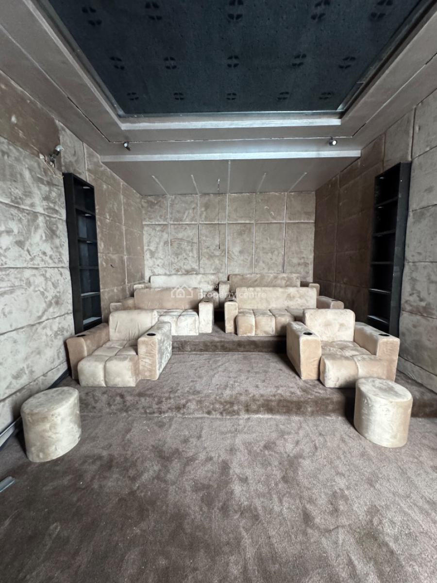 Spacious 5 Bedroom Fully Detached House with Pool, Osapa London, Lekki, Lagos, Detached Duplex for Sale