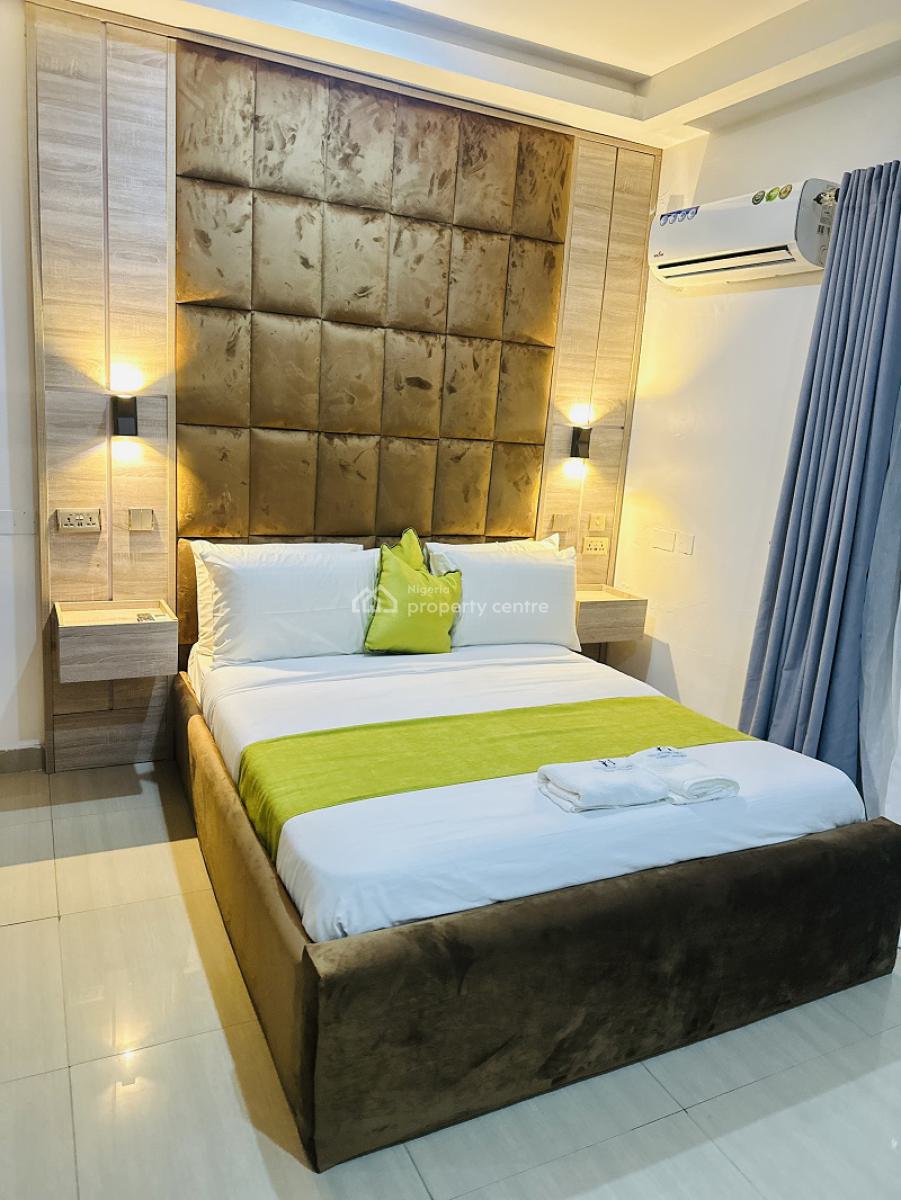 Nicely Furnished 2 Bedroom Apartment, Lekki Phase 1, Lekki, Lagos, Flat / Apartment Short Let