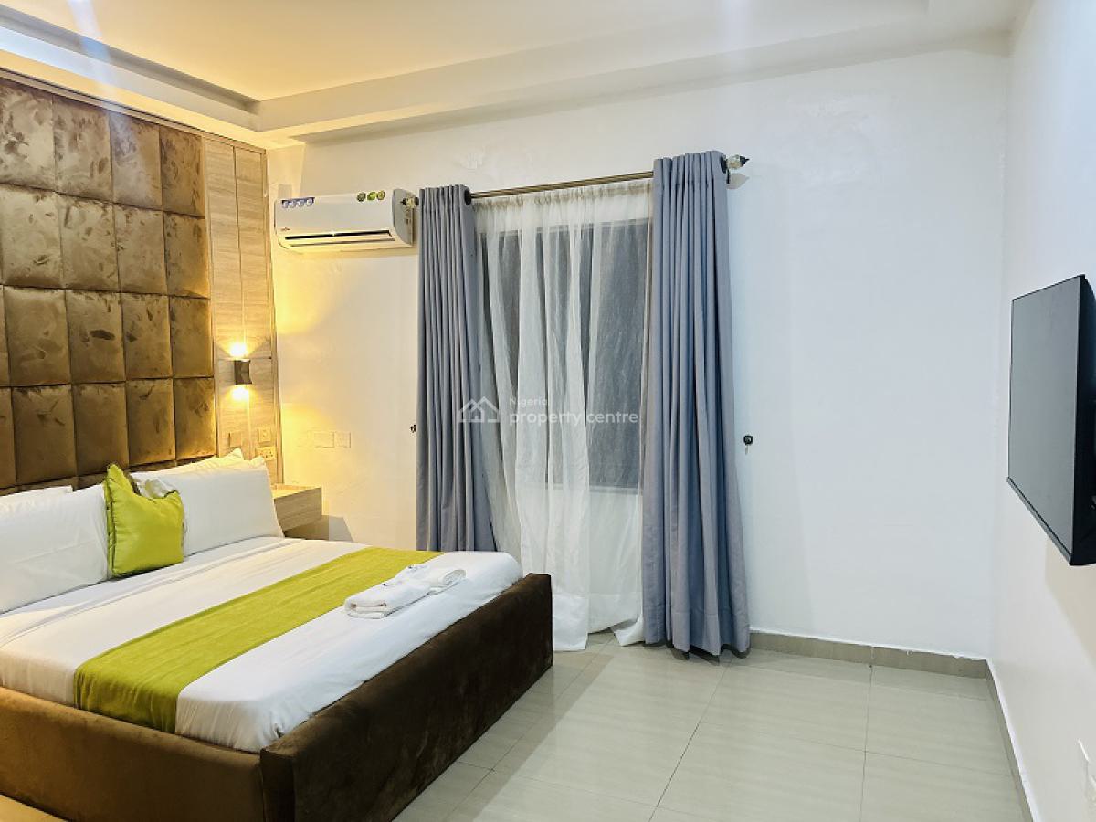 Nicely Furnished 2 Bedroom Apartment, Lekki Phase 1, Lekki, Lagos, Flat / Apartment Short Let