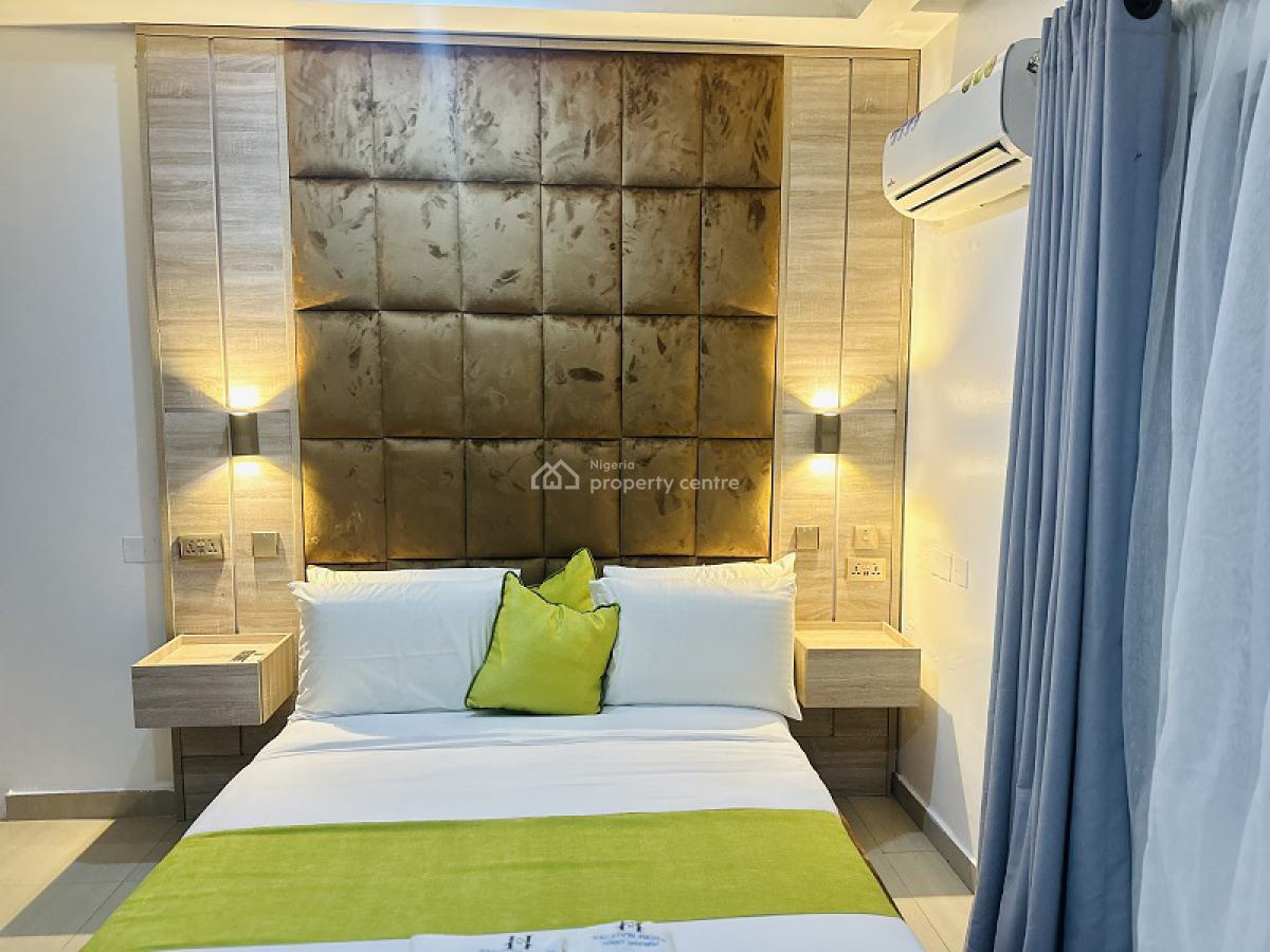 Nicely Furnished 2 Bedroom Apartment, Lekki Phase 1, Lekki, Lagos, Flat / Apartment Short Let