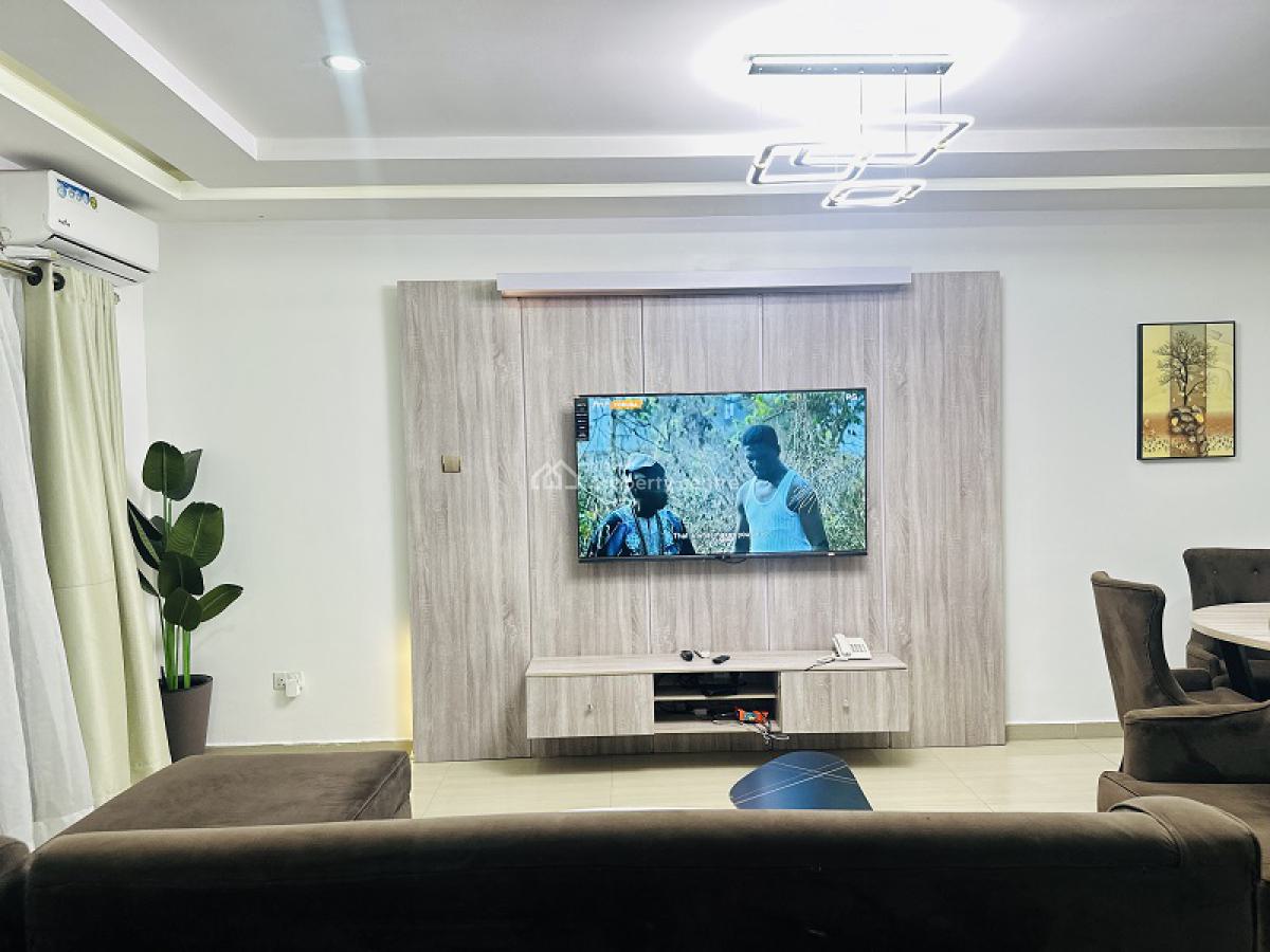 Nicely Furnished 2 Bedroom Apartment, Lekki Phase 1, Lekki, Lagos, Flat / Apartment Short Let