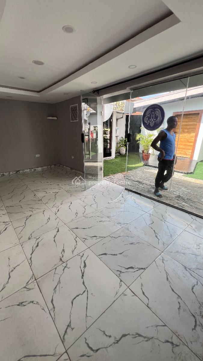 Shop Space Ground Floor, Off Admiralty Way, Lekki Phase 1, Lekki, Lagos, Shop for Rent