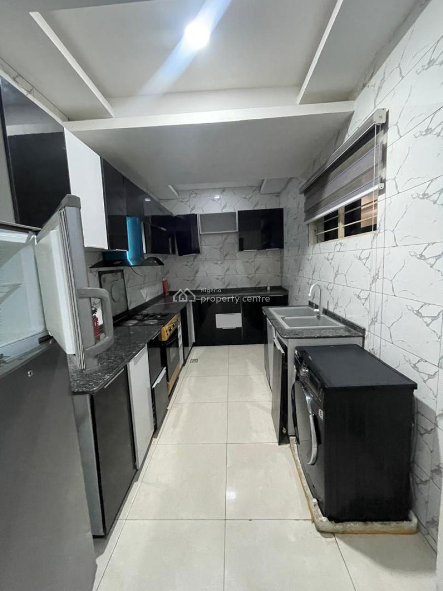 Fully Furnished 2 Bedroom Apartment with a Swimming Pool, Lekki Phase 1, Lekki, Lagos, Flat / Apartment for Rent