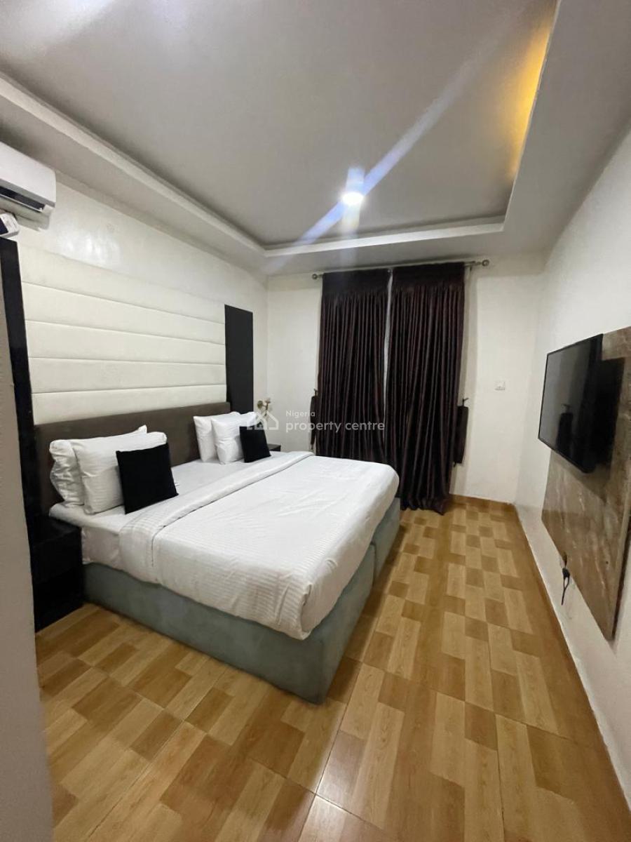 Fully Furnished 2 Bedroom Apartment with a Swimming Pool, Lekki Phase 1, Lekki, Lagos, Flat / Apartment for Rent